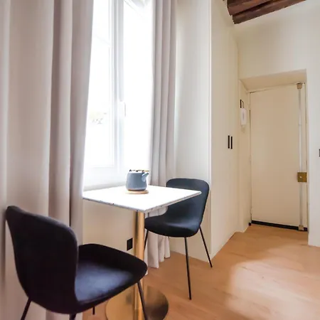Cia - Near Louvre & Tuileries Apartment Paris