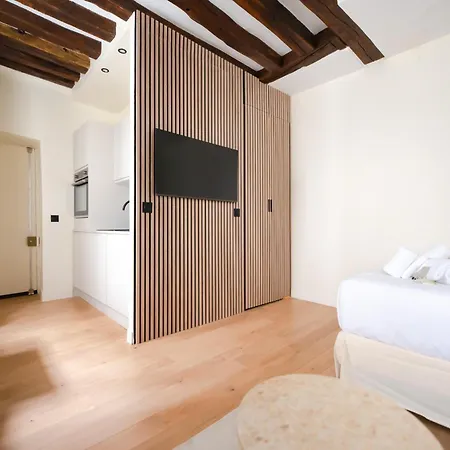 Apartment Cia - Near Louvre & Tuileries Paris